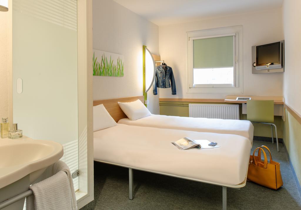 Ibis Budget Nurnberg Tennenlohe Erlangen Quarto foto